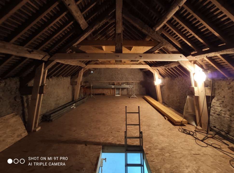 Travaux de charpente et de plancher
